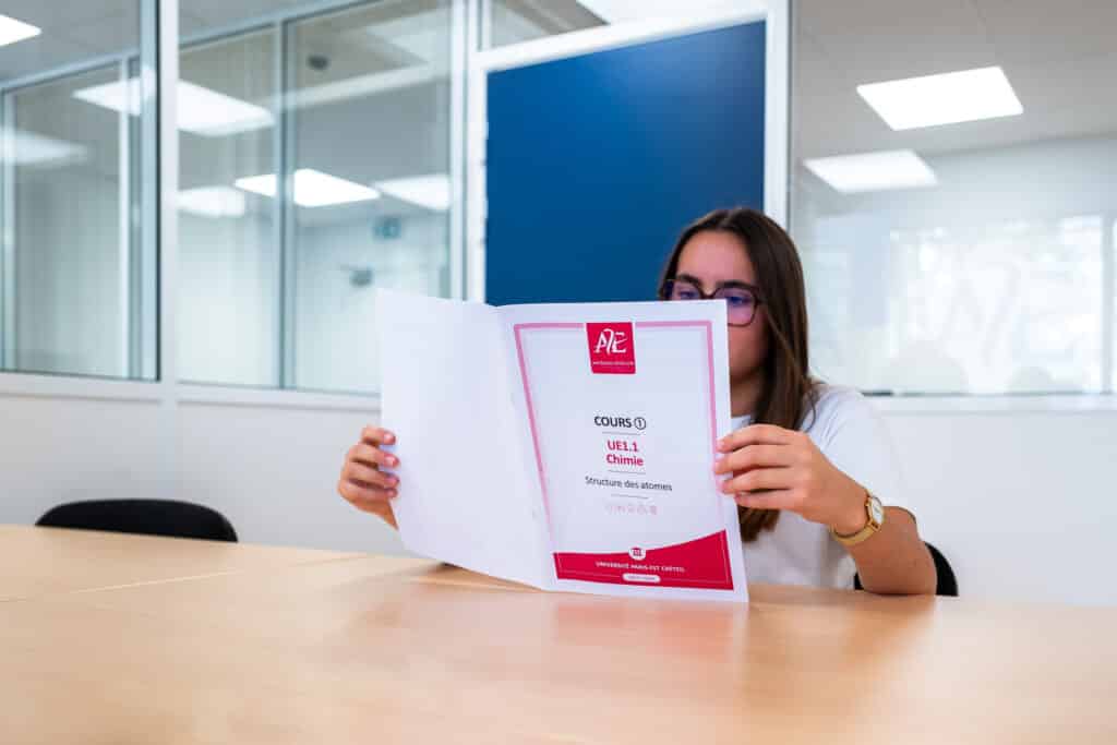 Révision en chimie UE1 chez Antémed Epsilon