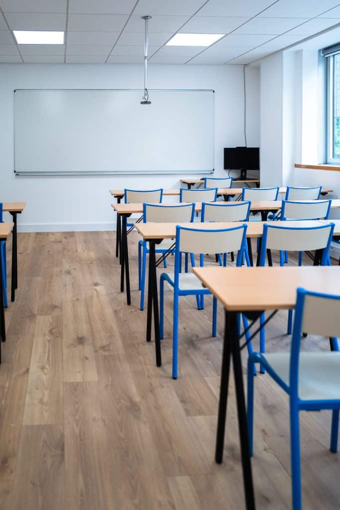 Prépa médecine Paris : salle de classe du campus Antémed Epsilon UVSQ