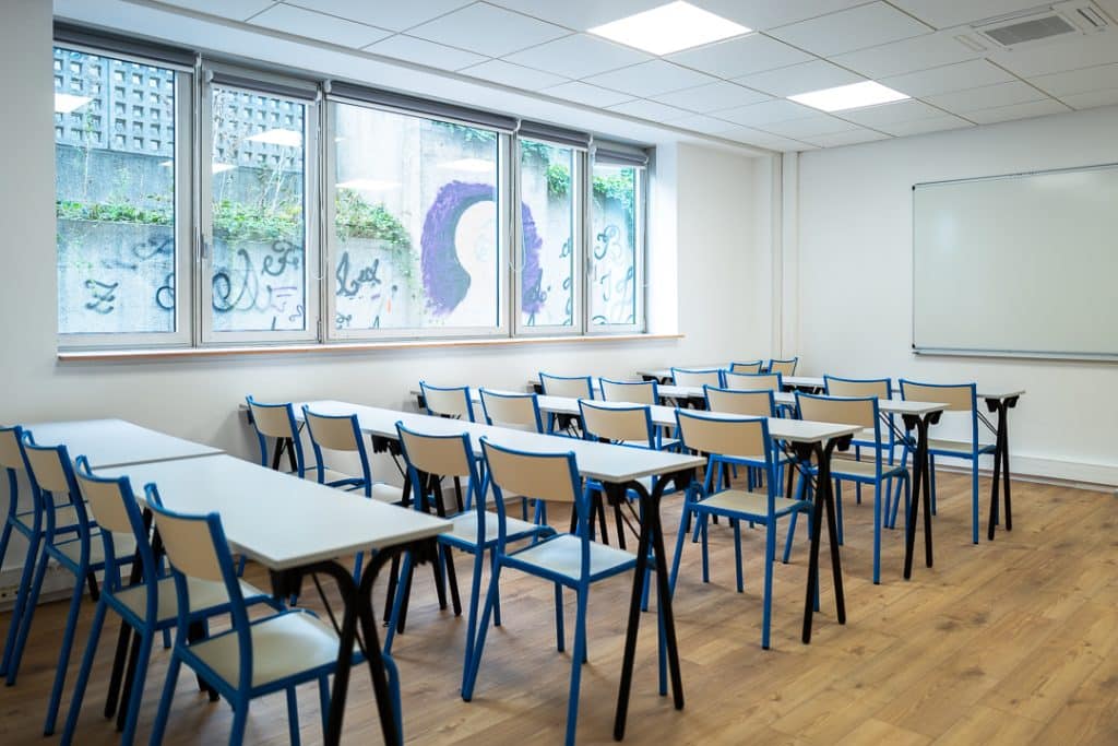 Prépa médecine Paris : salle de classe du campus Antémed Epsilon UVSQ
